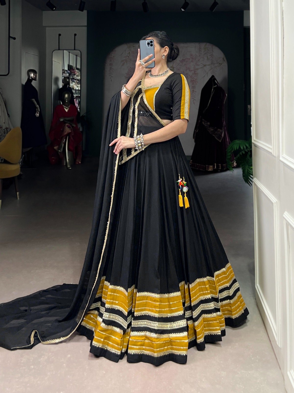 Navratri Lehenga Choli - Image 4