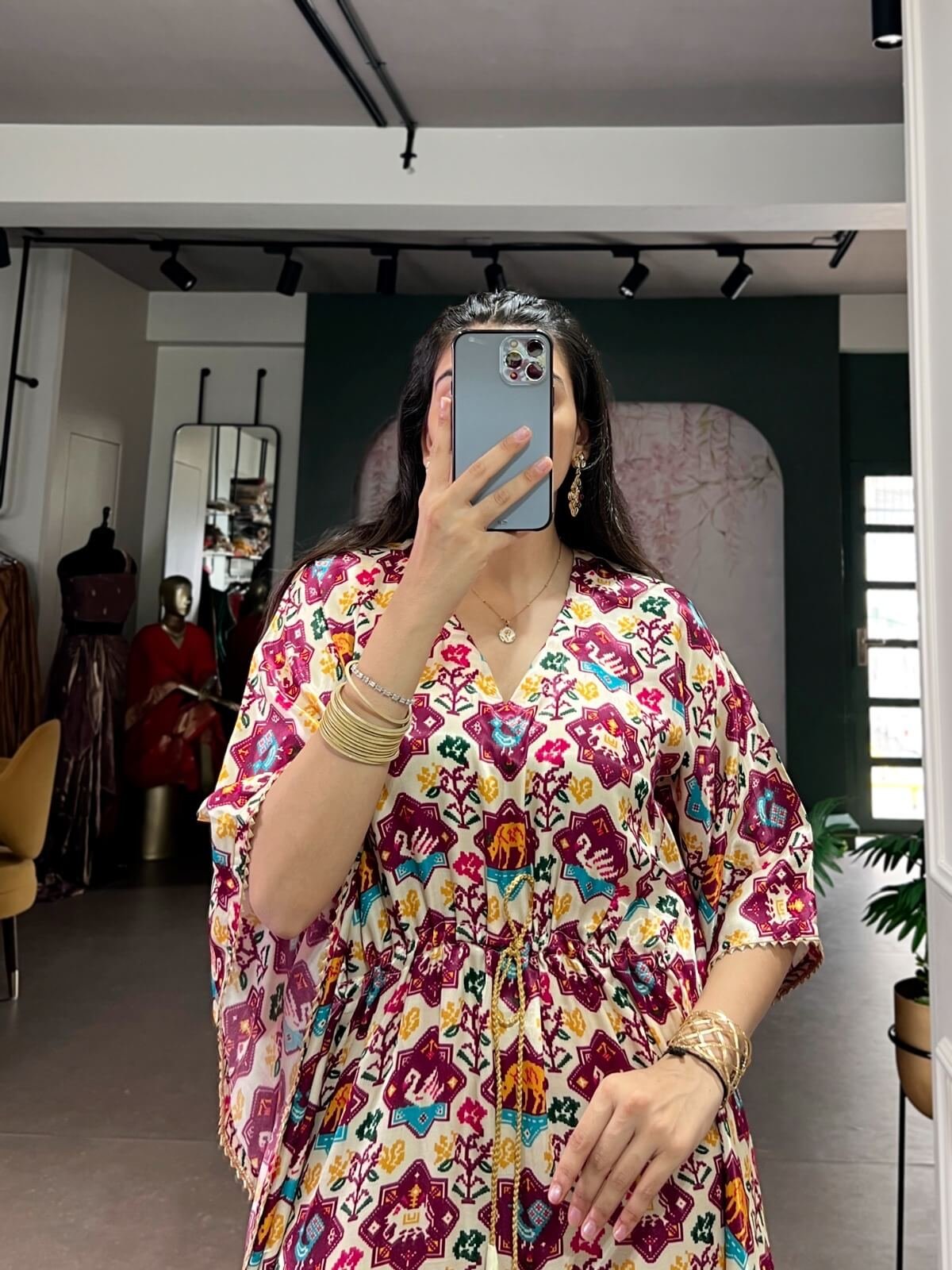 Kaftan Pure Gaji Silk Fabric - Image 3